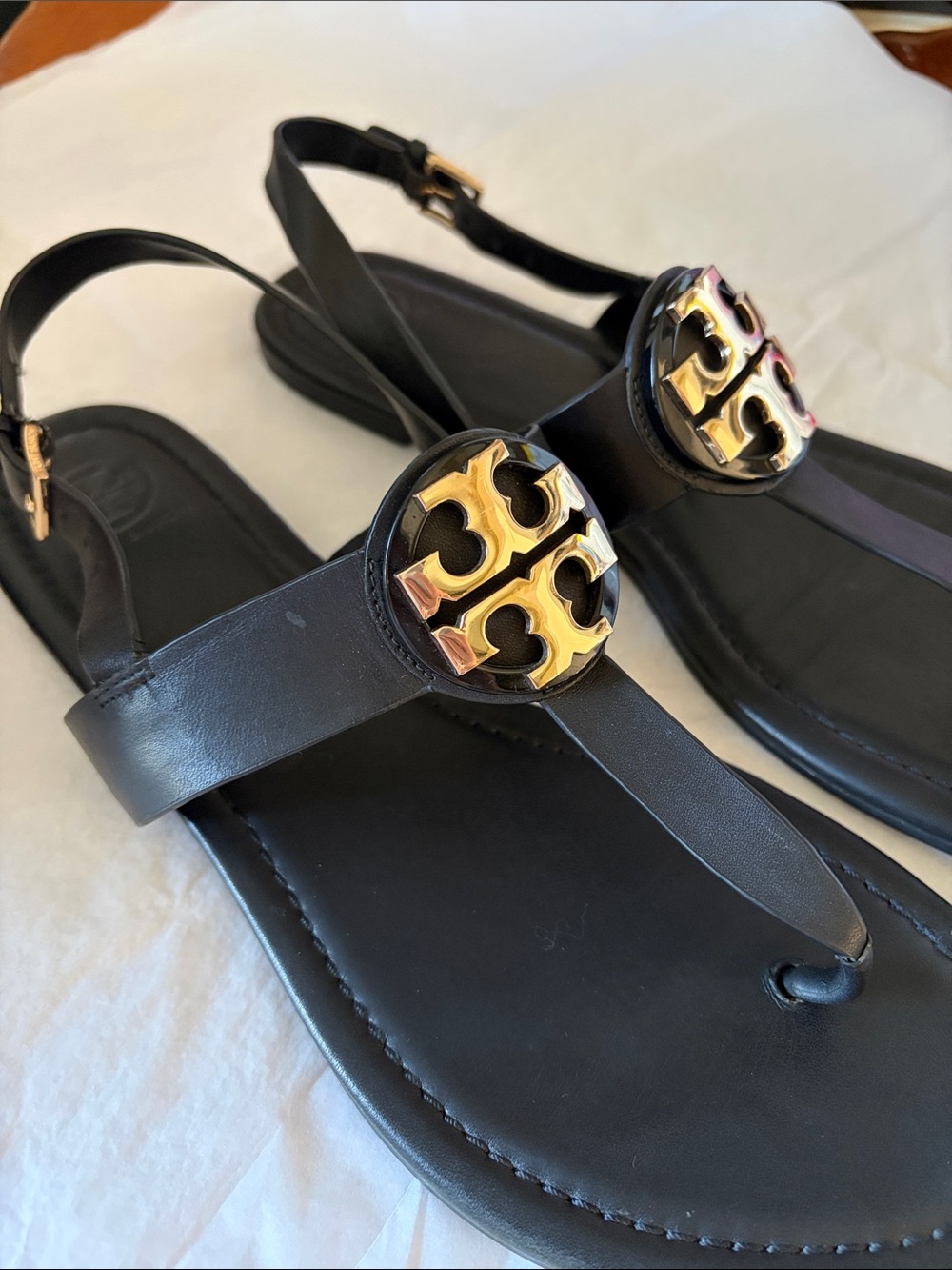 Tory Burch Black Leather Slingback Sandals with Gold Logo Size 10.5 - Picture 2 of 5
